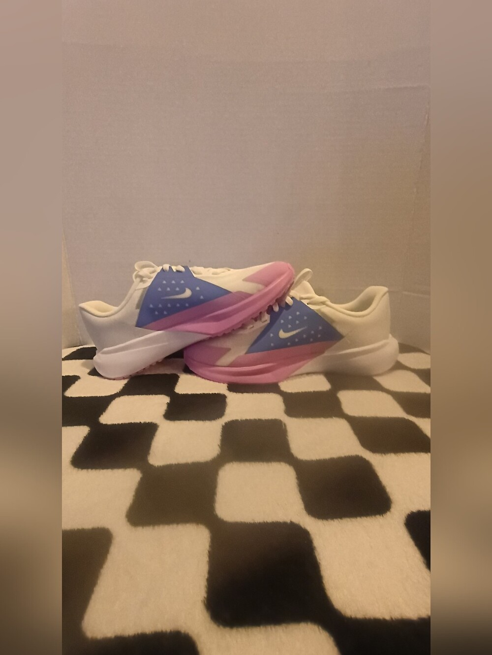 Nike Sonic Fly Big Kids' Running Shoes – Summit White/Magenta/Lime. 4Y/5.5W